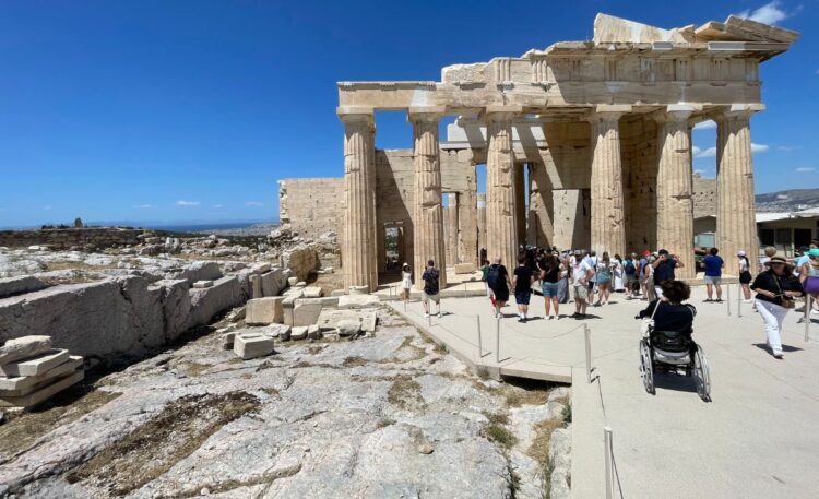 Acropoli di Atene, accessibilità